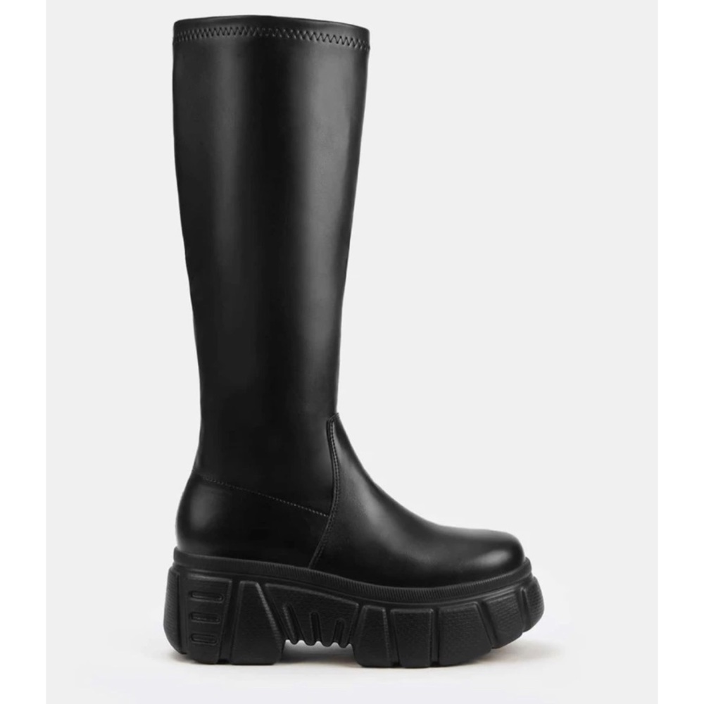Black Platform Boot - Picture 3 of 3
